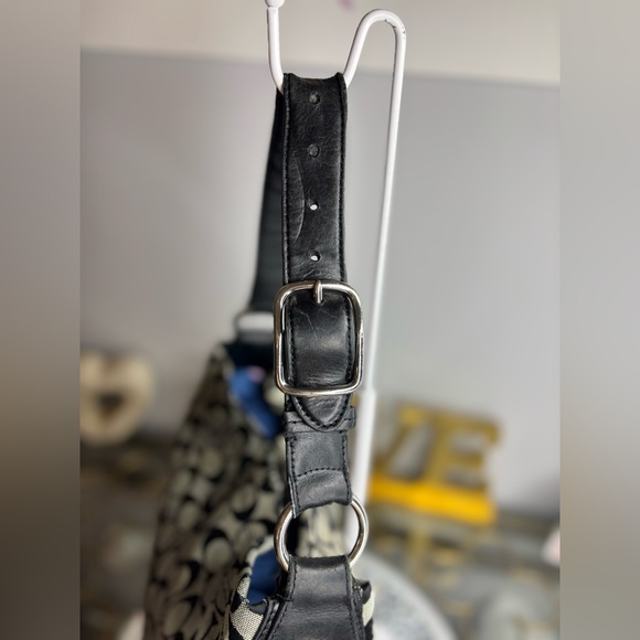 Coach 2011 Penelope hobo shoulder bag GUC - Picture 11 of 16